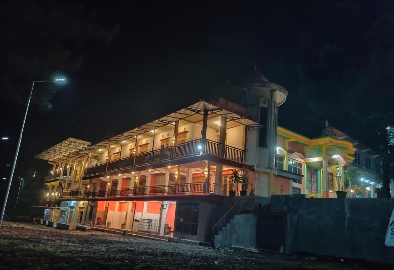 Hotel Nur Cahaya - Syariah بروبولينغو المظهر الخارجي الصورة